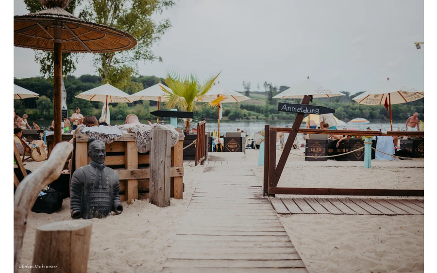 Strandbad Uferlos 1.JPG