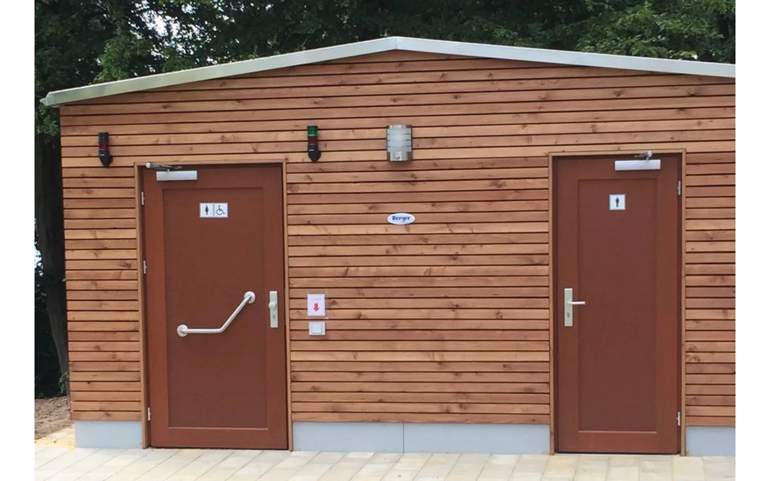 öffentliche Toilette Seepark