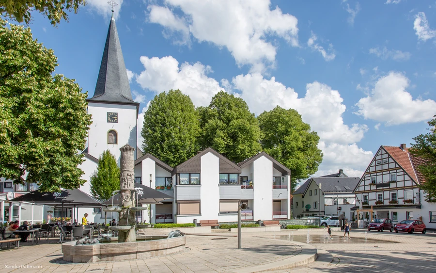 Pankratiusplatz01.jpg Pankratiusplatz01.jpg