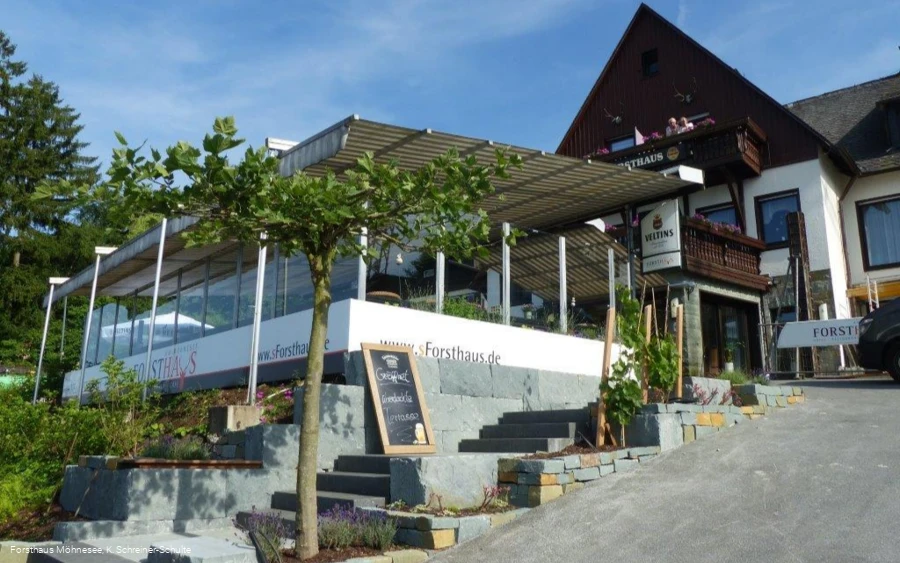 Restaurant Forsthaus am Möhnesee außen.jpg