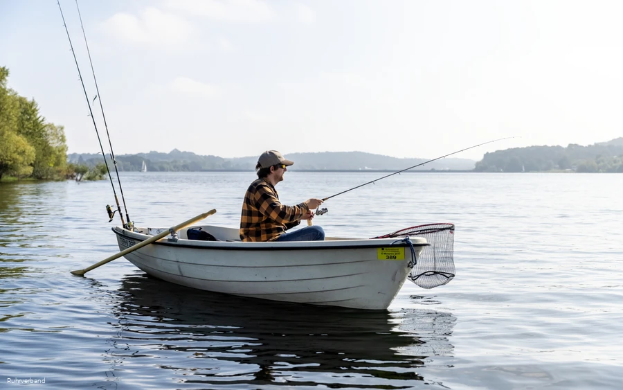 Angler im Boot