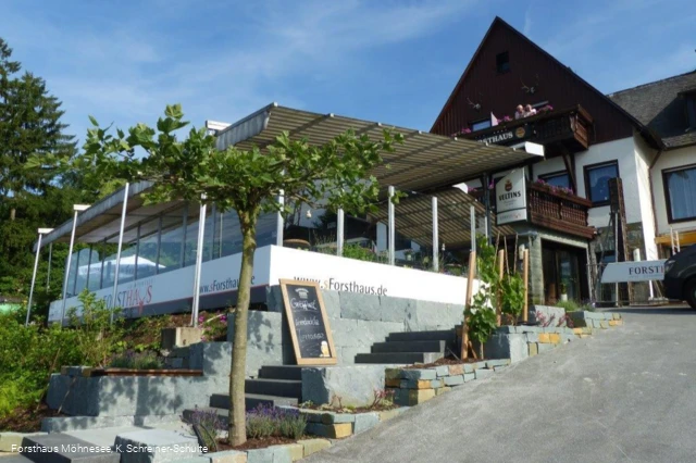 Restaurant Forsthaus am Möhnesee außen.jpg