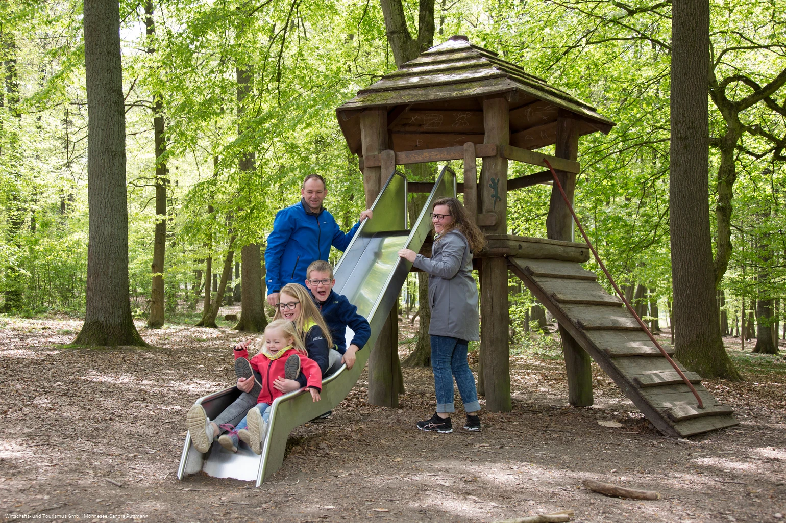 Waldspielplatz Günne Rutsche