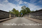 Fahrt über die Kanzelbrücke am Möhnesee
