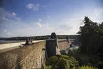 Radfahrer Staumauer Möhnesee (5).jpg
